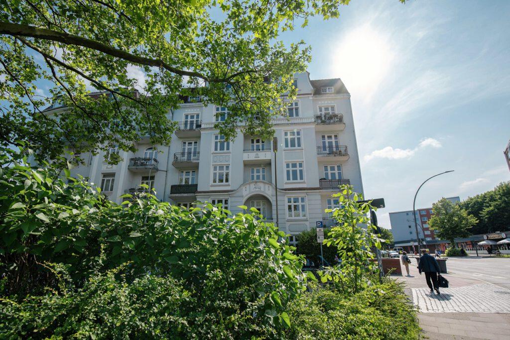 Schönes Altbaunest mit 2 Terrassen Schönes Altbaunest mit 2 Terrassen